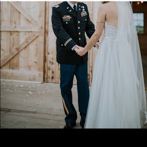 Bel Aire Bridal Veil with French Lace